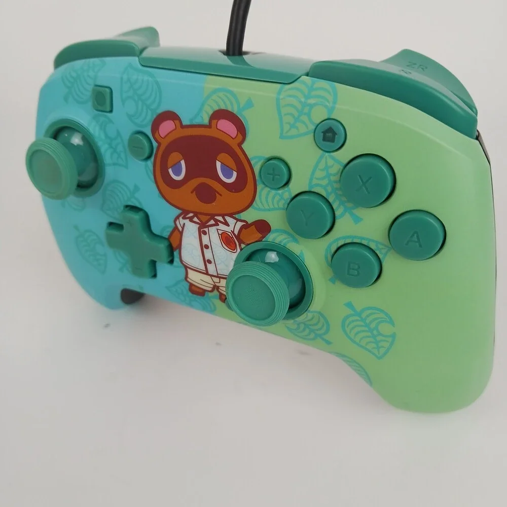 PDP Faceoff Deluxe + Audio Wired Controller For Nintendo Switch Multicolor